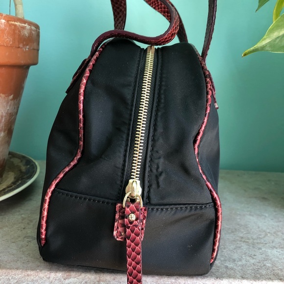 Kate Spade ♠️ Black Nylon Burgundy Snake Trim - Picture 4 of 7